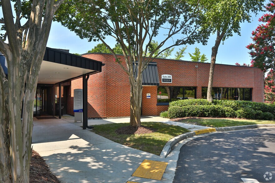 Primary Photo Of 10 Enterprise Blvd, Greenville Medical For Lease