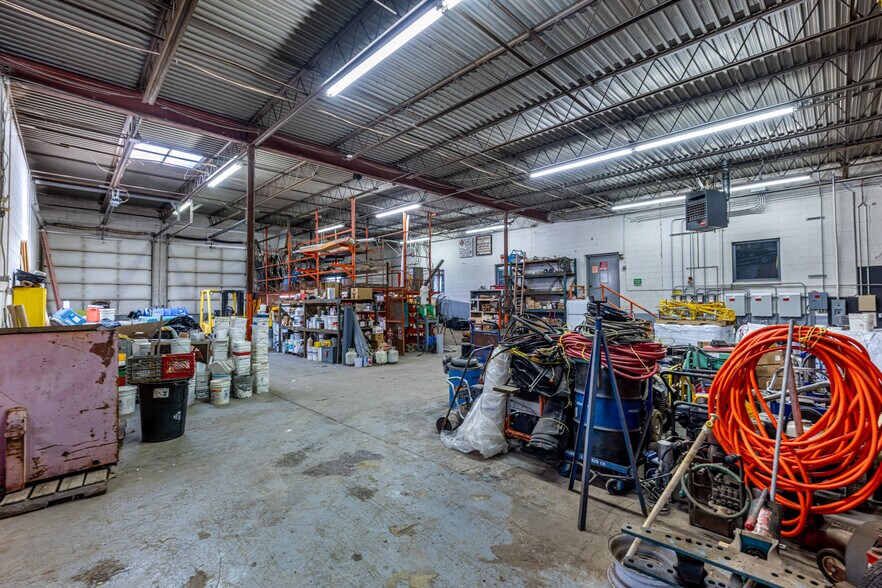 More Photos Of 3946 Indian Ripple Rd, Dayton Warehouse For Lease