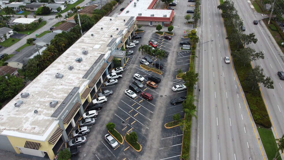 More Photos Of 2520-2650 N University Dr, Sunrise Unknown For Lease