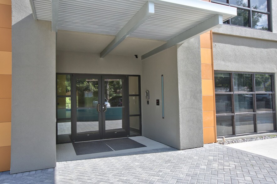 More Photos Of 3717 Apalachee Pky, Tallahassee Loft Creative Space For Lease