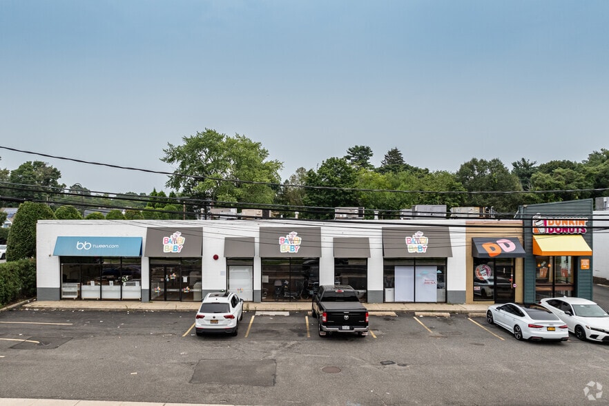 More Photos Of 516 Walt Whitman Rd, Melville Storefront For Sale