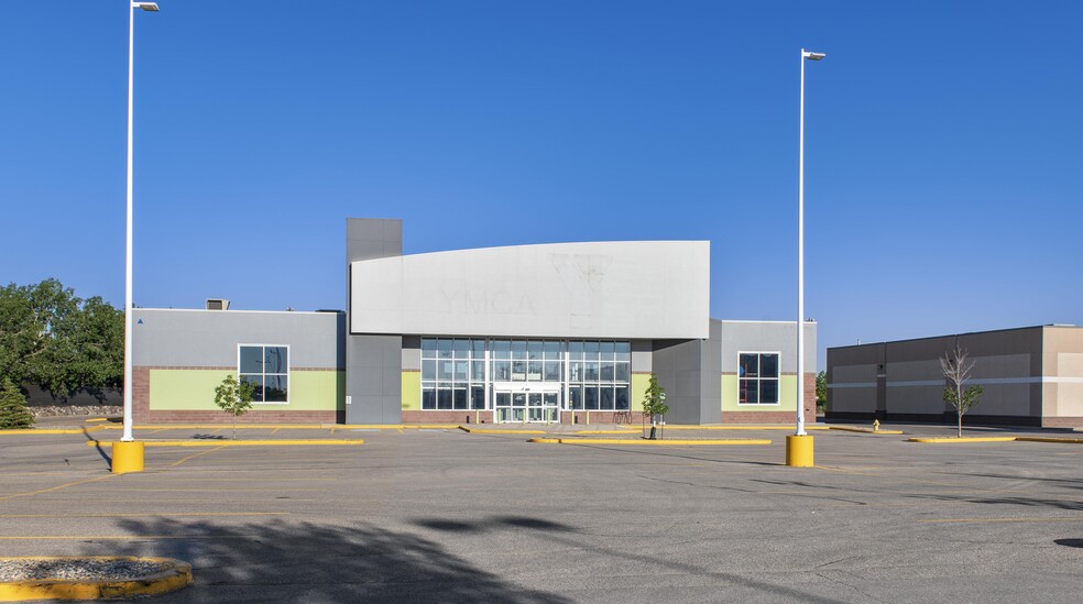 Primary Photo Of 1825 Victoria Avenue East, Regina Sports And Entertainment For Sale