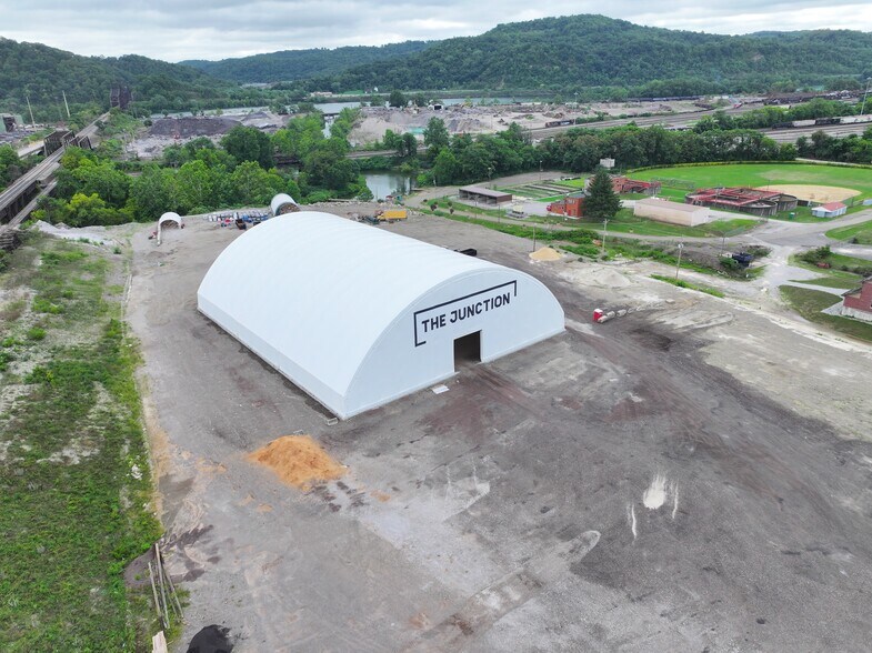 More Photos Of 1900 Commercial Ave, Mingo Junction Warehouse For Sale