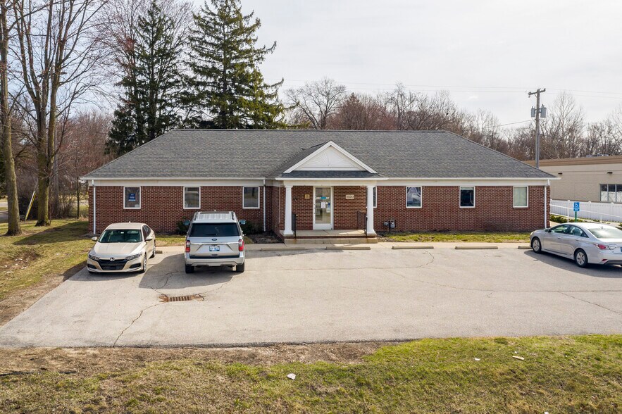 Primary Photo Of 7470 Secor Rd, Lambertville Medical For Sale