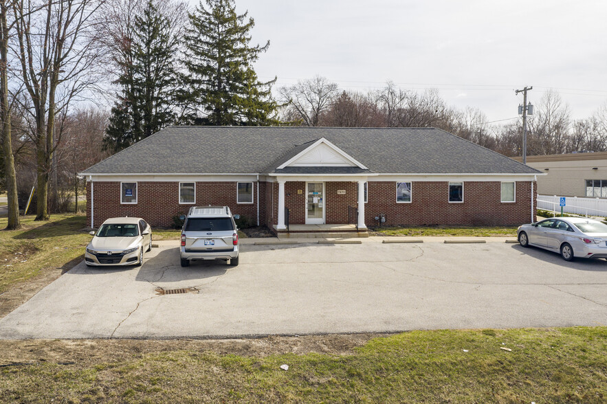 Primary Photo Of 7470 Secor Rd, Lambertville Medical For Sale