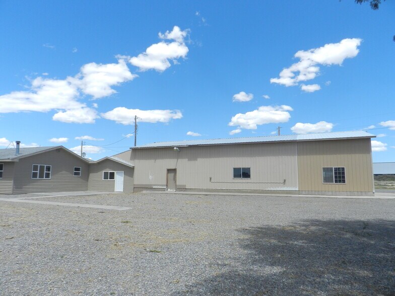 More Photos Of 445 Kristen Ct, Montrose Warehouse For Sale