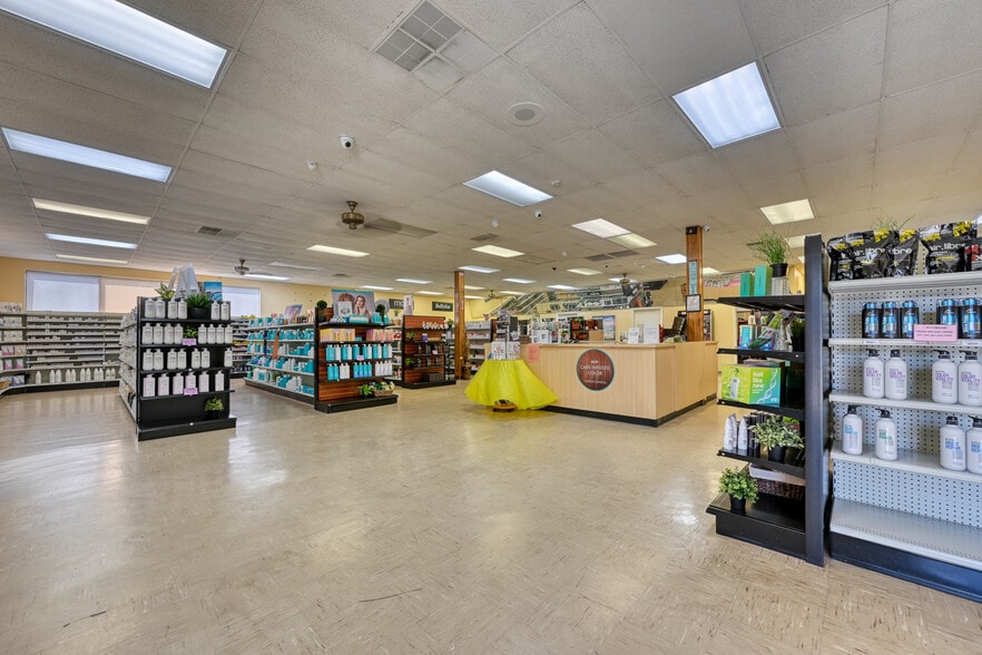 More Photos Of 5858 St Augustine Rd, Jacksonville Freestanding For Lease