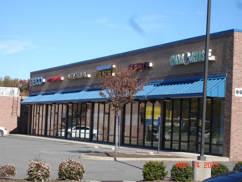 Primary Photo Of 954 J Clyde Morris Blvd, Newport News Storefront For Lease