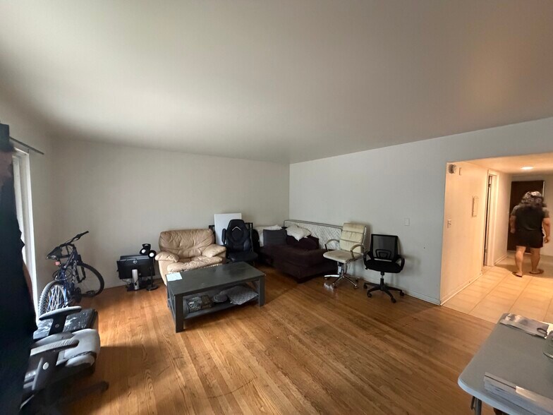 More Photos Of 836 S Morgan St, Chicago Multifamily For Sale