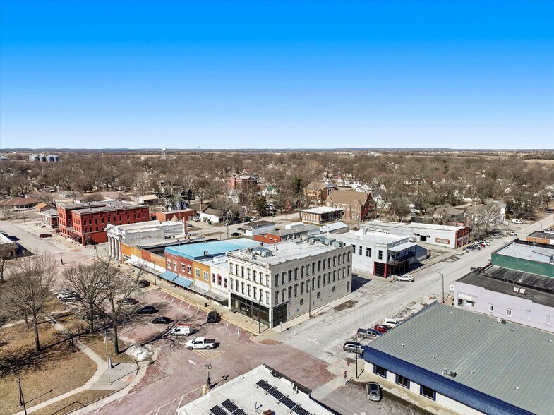 More Photos Of 2-4 W Ohio St, Butler Office For Lease