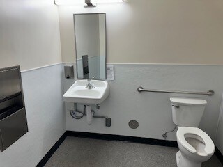 More Photos Of 1835 Dana St, Glendale Warehouse For Lease