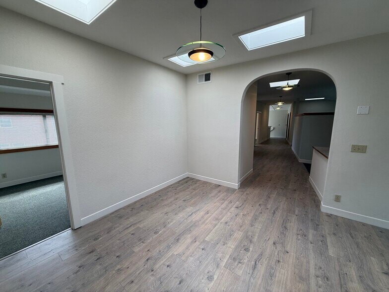 More Photos Of 2198 6th St, Berkeley Loft Creative Space For Lease