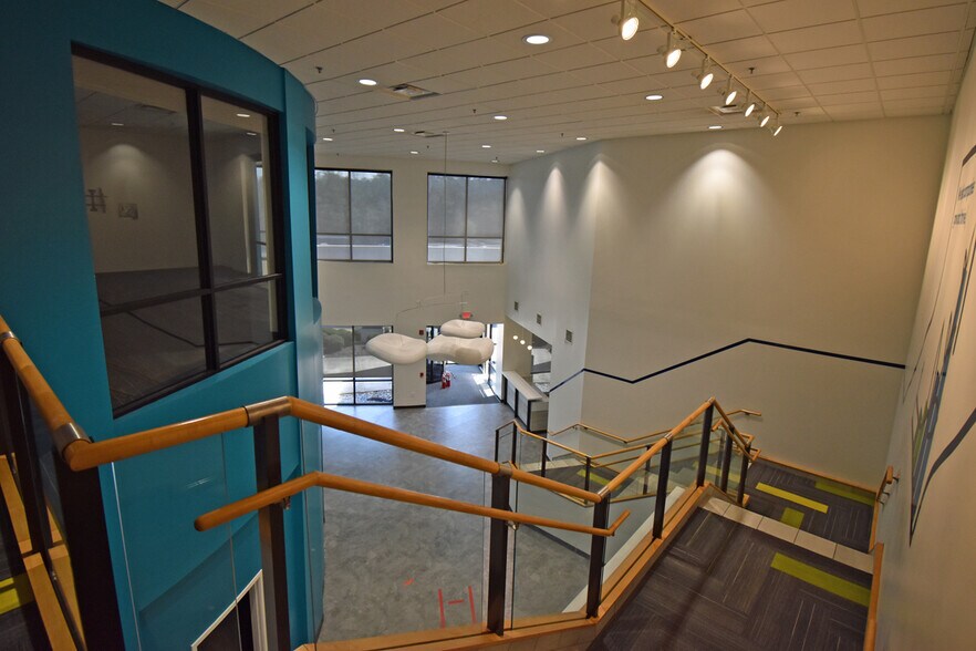 More Photos Of 6175 Technology Pky, Midland Office For Lease