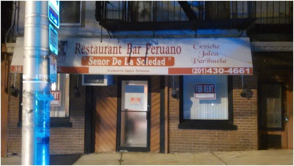 More Photos Of 3810-3814 32nd St, Union City Restaurant For Sale