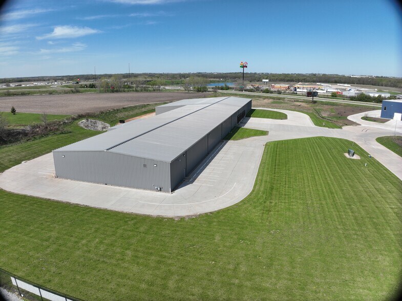 More Photos Of 3530 Marnie Ave, Waterloo Industrial For Sale