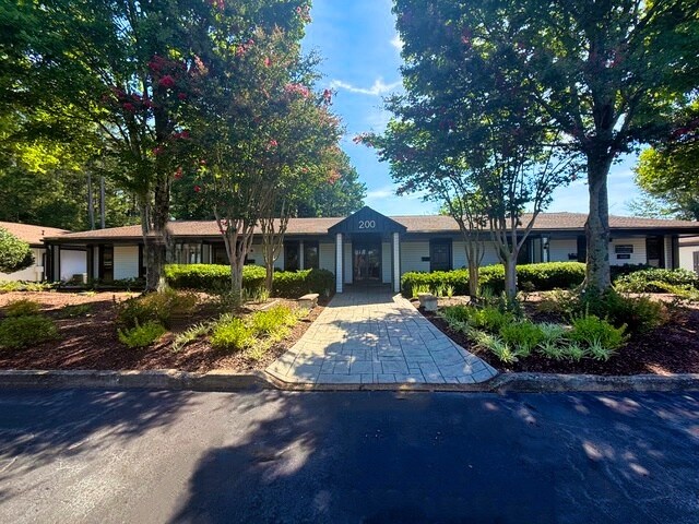 More Photos Of 2790 Sandy Plains Rd, Marietta Medical For Lease