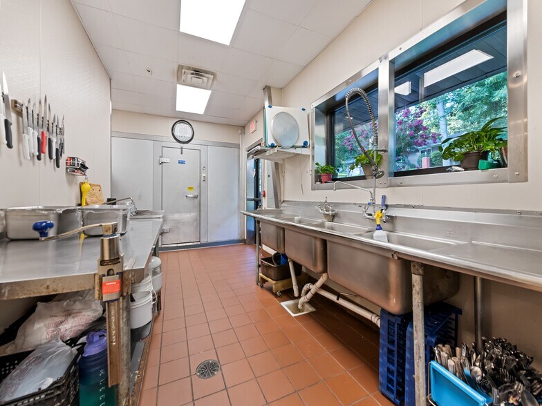 More Photos Of 62 Overbrook St, Waynesville Specialty For Sale