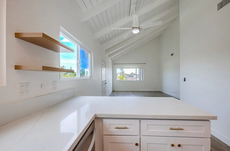 More Photos Of 416 Hamilton St, Costa Mesa Apartments For Sale