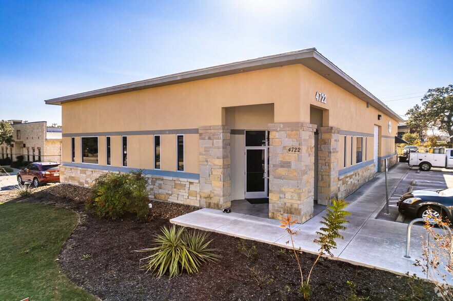 More Photos Of 4722 College Park, San Antonio Light Distribution For Sale