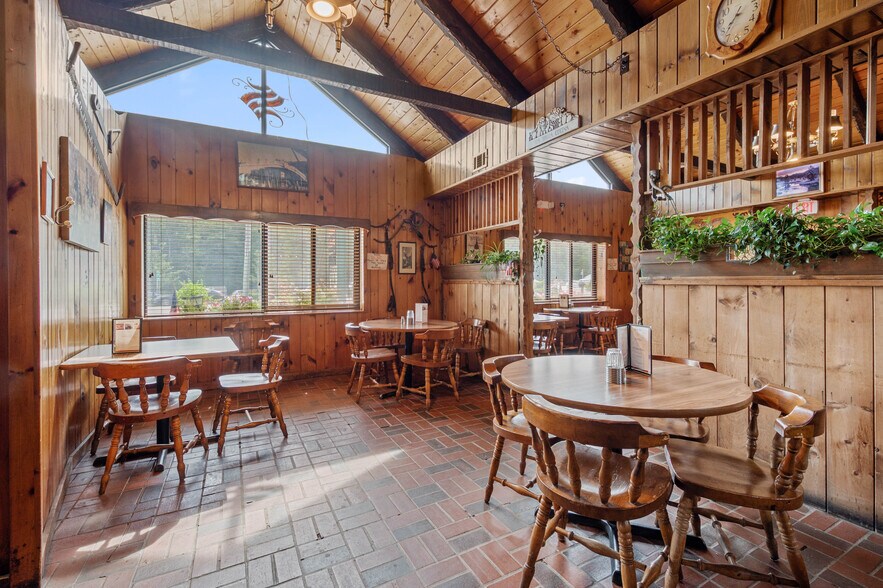 More Photos Of 322 NH Route 104, New Hampton General Retail For Sale