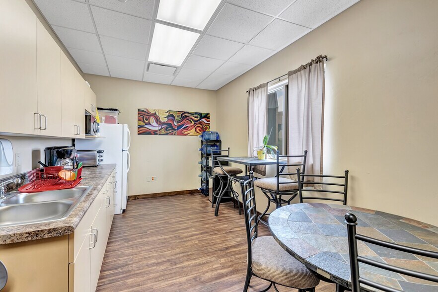 More Photos Of 2411 Holmgren Way, Green Bay Healthcare For Lease