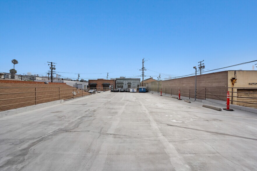 More Photos Of 122 Sheldon St, El Segundo Loft Creative Space For Sale