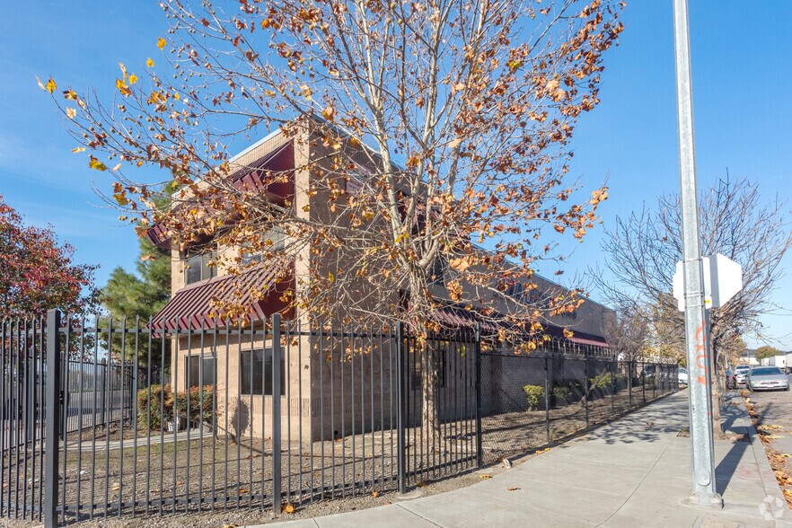 Primary Photo Of 1124 Old Bayshore Hwy, San Jose Service For Sale
