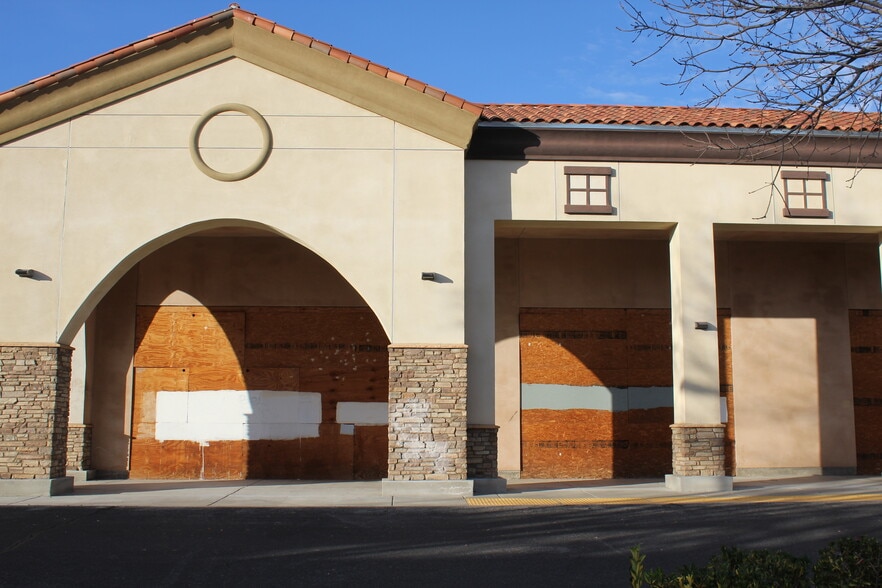 More Photos Of 1778-1950 W Florida Ave, Hemet Unknown For Lease