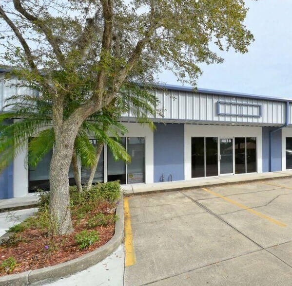 More Photos Of 4515-4521 Northgate Ct, Sarasota Warehouse For Sale