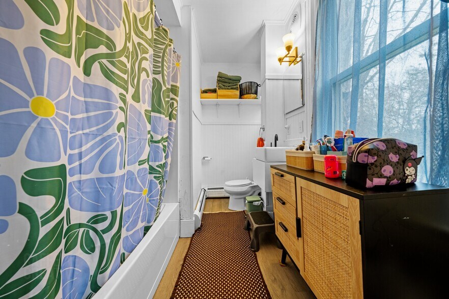 More Photos Of 15 South St, Freeport Apartments For Sale