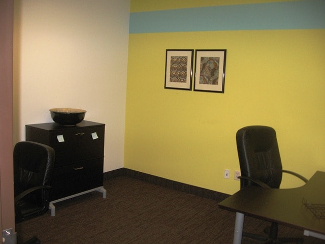 More Photos Of 580-600 Hayward Ave, Oakdale Flex For Sale