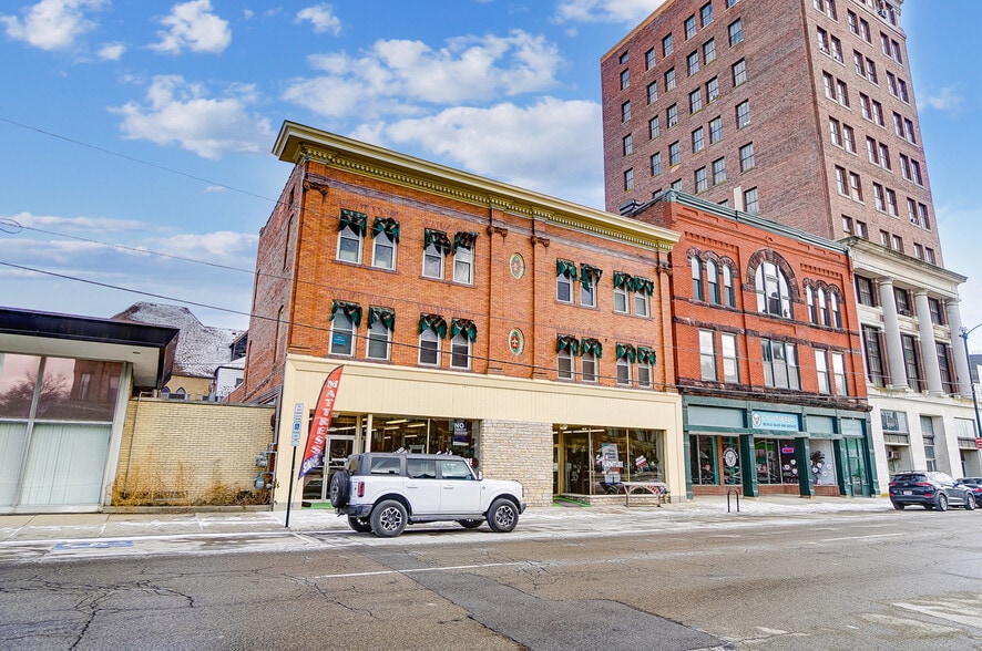 More Photos Of 42-44 W High St, Springfield Apartments For Sale