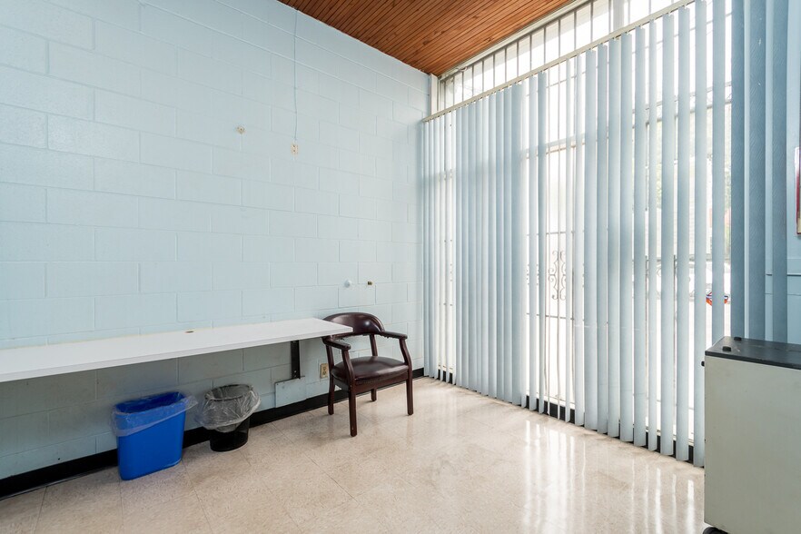 More Photos Of 1533 Alamitos Ave, Long Beach Medical For Sale