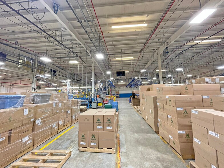 More Photos Of 673 Industrial Park Rd, Littleton Manufacturing For Lease