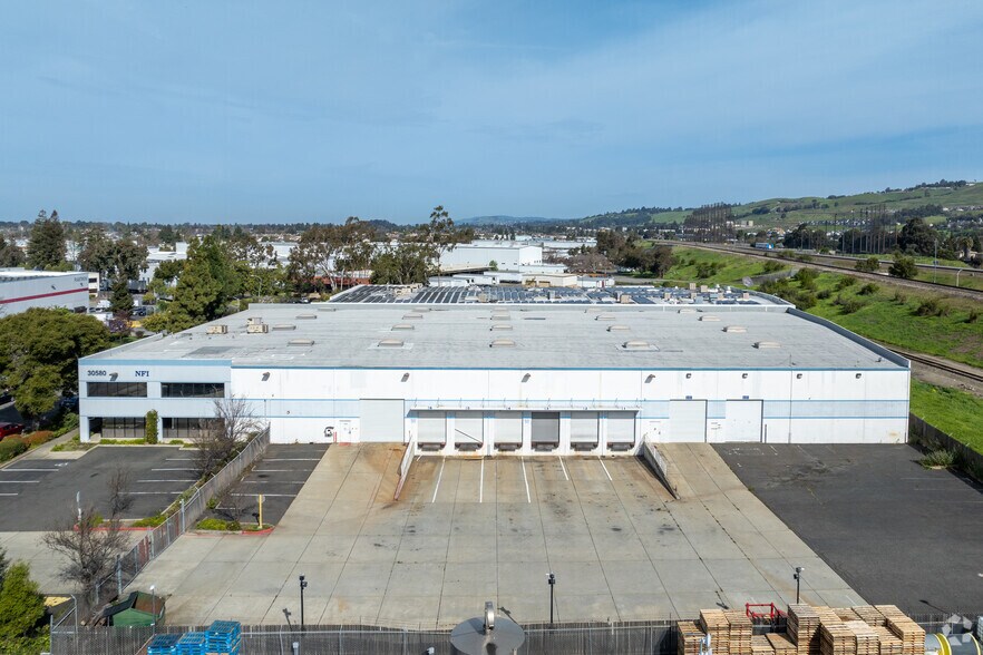 More Photos Of 30580 San Antonio St, Hayward Manufacturing For Lease