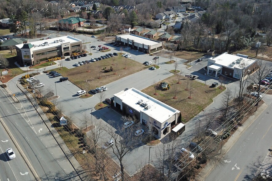 More Photos Of 1400 Eastchester Dr, High Point Office For Sale