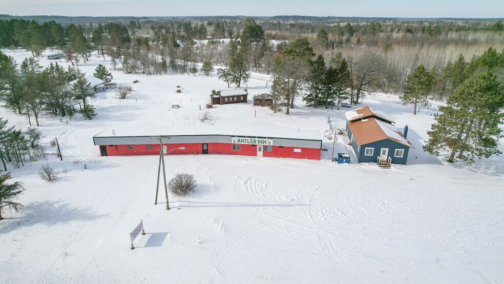 More Photos Of 16082 S Antler Inn Rd, Wascott Restaurant For Sale