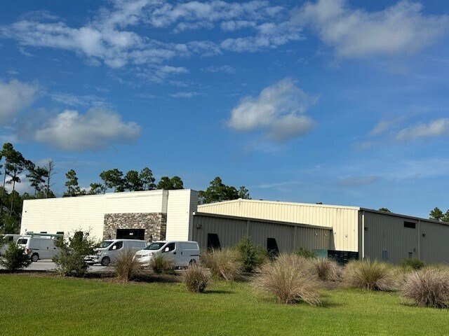 More Photos Of 17684 Cordova Pl, Panama City Beach Distribution For Lease