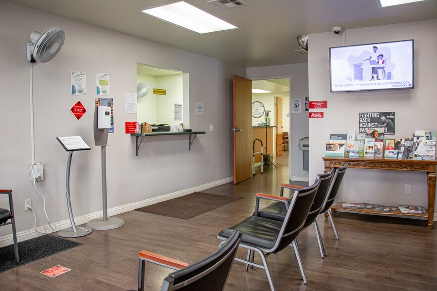 More Photos Of 1711 28th St, Bakersfield Medical For Lease