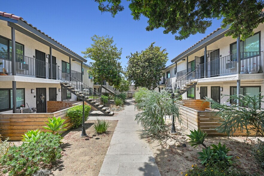 Primary Photo Of 628 W California Ave, Vista Apartments For Sale