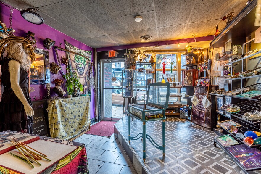 More Photos Of 749-755 E Warrington Ave, Pittsburgh General Retail For Lease