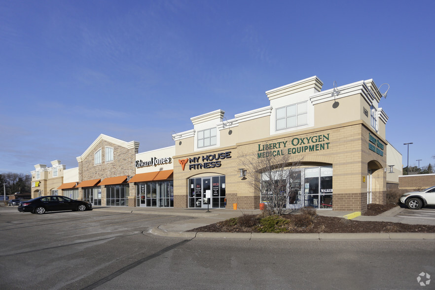 Primary Photo Of 11650 Round Lake Blvd, Coon Rapids Storefront For Lease