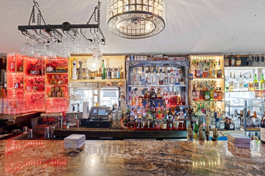 More Photos Of 33855 Blanco Rd, Bulverde Bar For Sale
