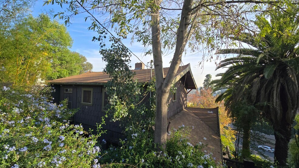 More Photos Of 4739 Huntington Dr N, Los Angeles Apartments For Sale