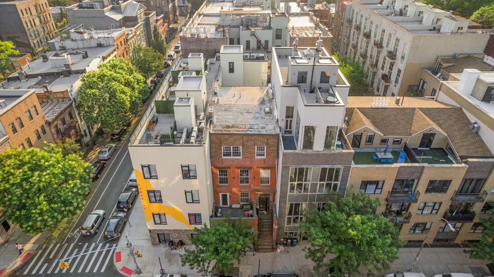 More Photos Of 197 Humboldt St, Brooklyn Apartments For Sale