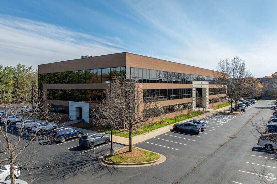 More Photos Of 216 Centerview Dr, Brentwood Office For Lease