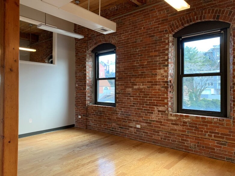 More Photos Of 2 Charles St, Providence Office For Lease