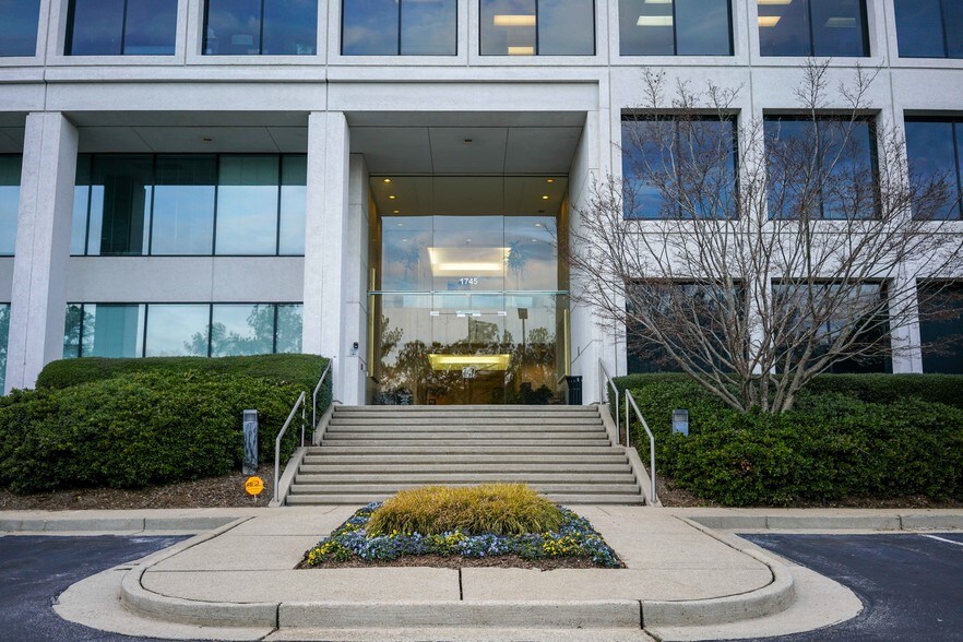 More Photos Of 1745 Phoenix Blvd, Atlanta Office For Lease