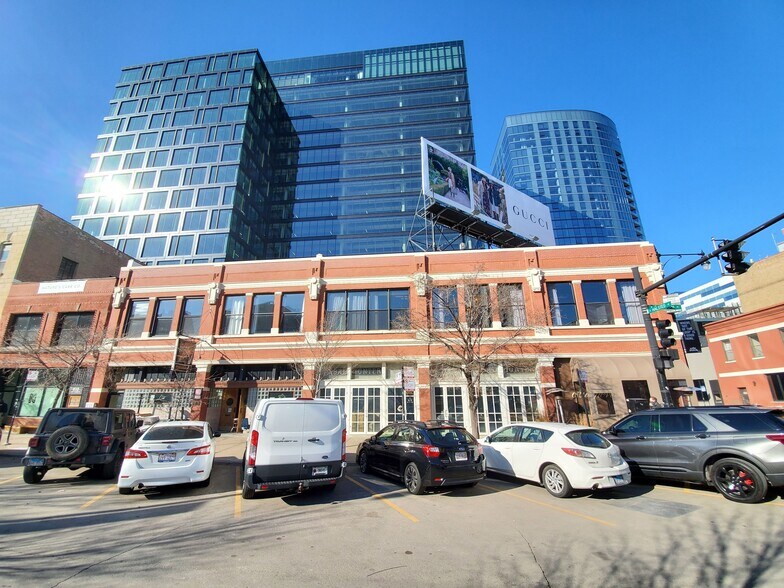 More Photos Of 802-804 W Randolph St, Chicago Storefront Retail Office For Lease