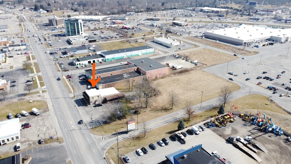 More Photos Of 3036 E State St, Hermitage Bar For Sale